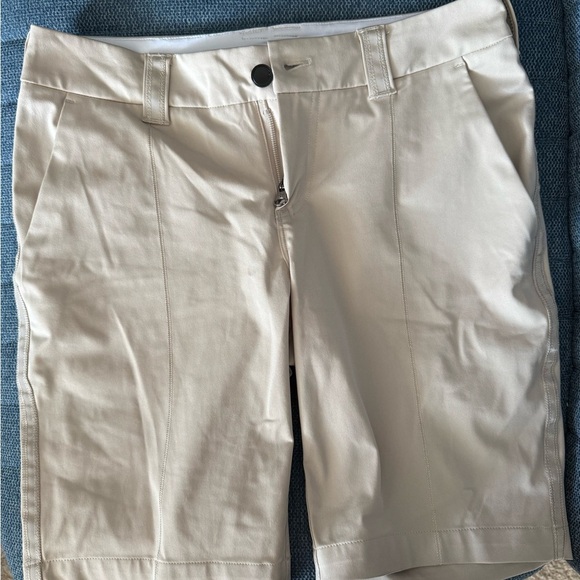 Lululemon Athletica Men’s Shorts - Picture 3 of 7